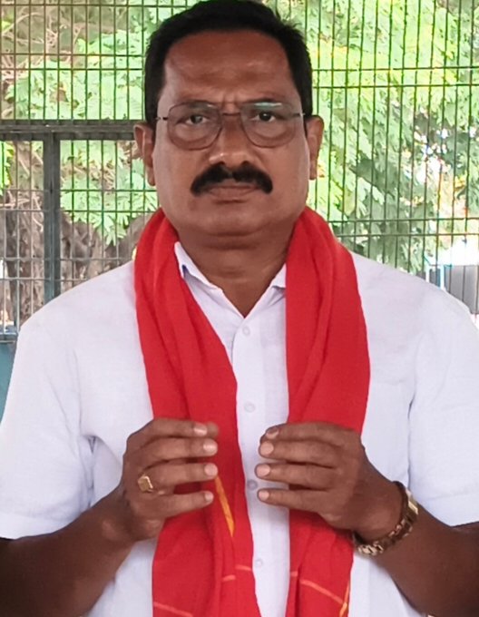 అధునాతన టెక్నాలజీ పేరుతోని మధ్యాహ్న భోజన వంట కార్మికుల పొట్టలు కొట్టొద్దు,